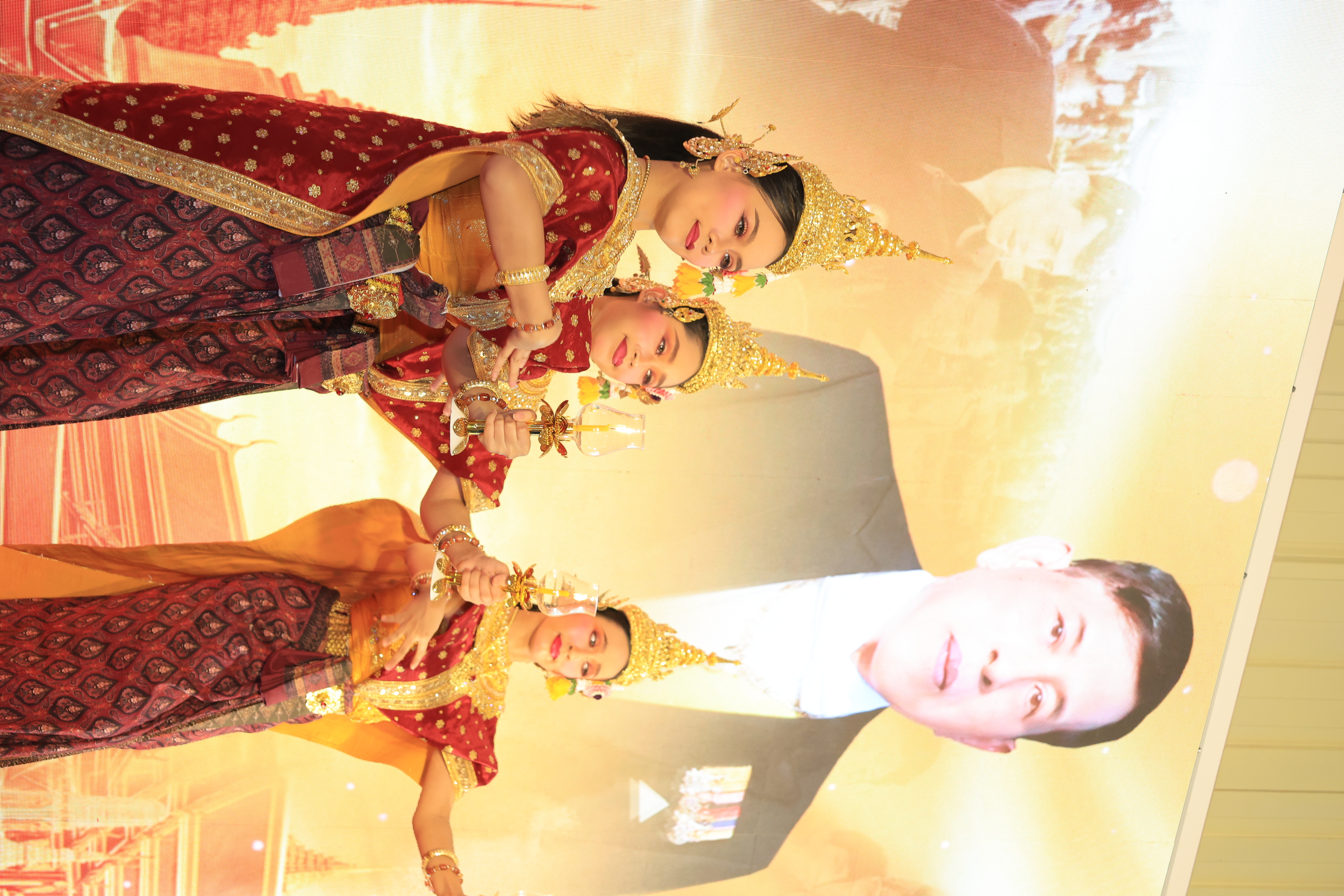 title - ส.ป.ก. ร่วมจัดงานนิทรรศการเฉลิมพระเกียรติพระบาทสมเด็จพระเจ้าอยู่หัว เนื่องในโอกาสมหามงคลเฉลิมพระชนมพรรษา 74 พรรษา 28 กรกฎาคม 2569 “ตามรอยเบื้องพระยุคลบาท น้อมสํานึกในพระมหากรุณาธิคุณ”